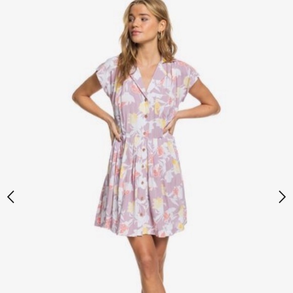 Roxy Dresses & Skirts - Roxy Sunny Days Ahead Floral Pleated Dress